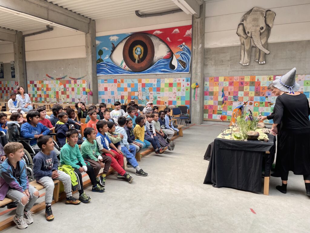 TiK Kindertheater spielt für Friedensdorf Kinder